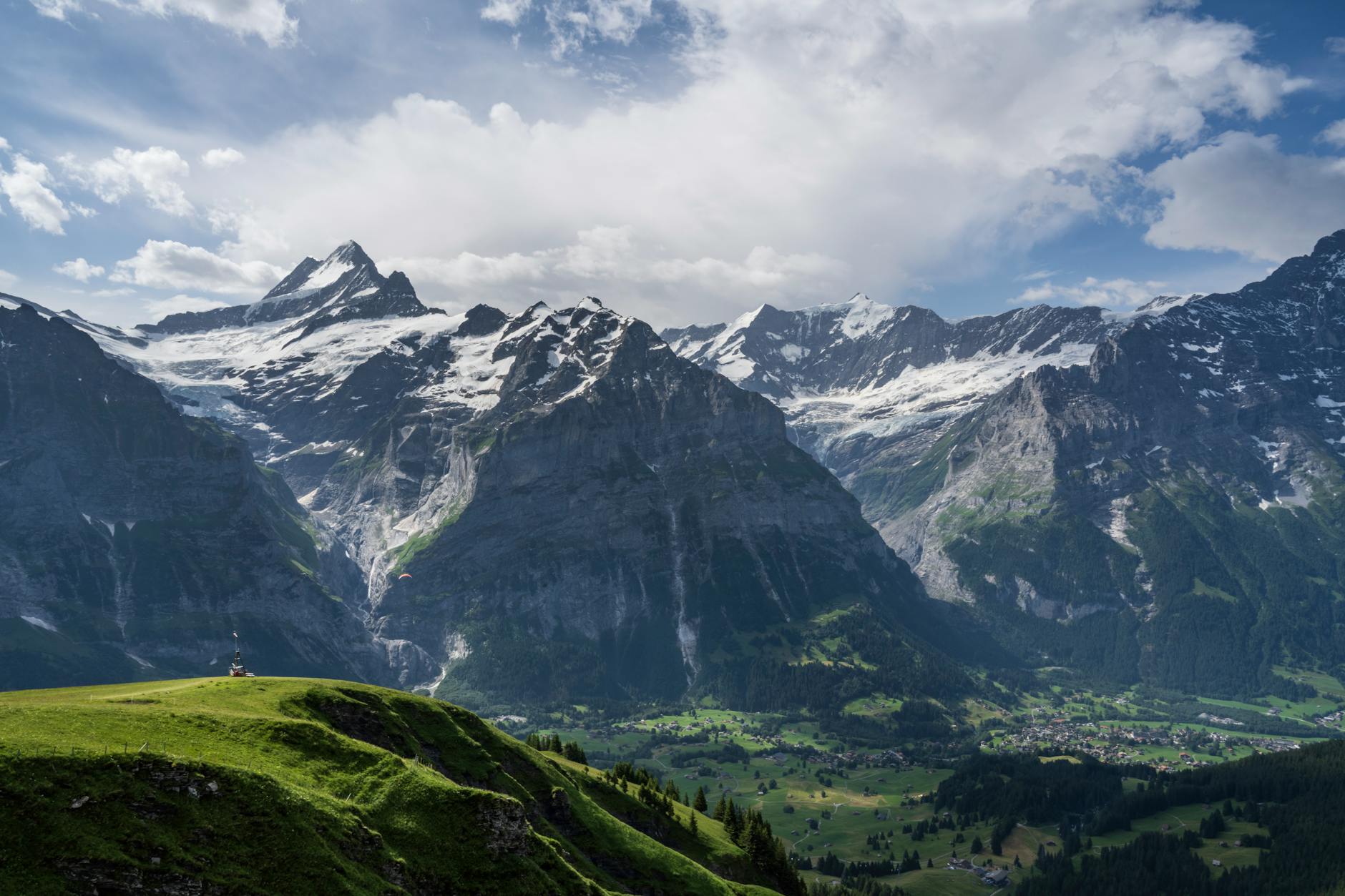 Jungfrau Region Switzerland: Hiking & Travel Guide (2026)